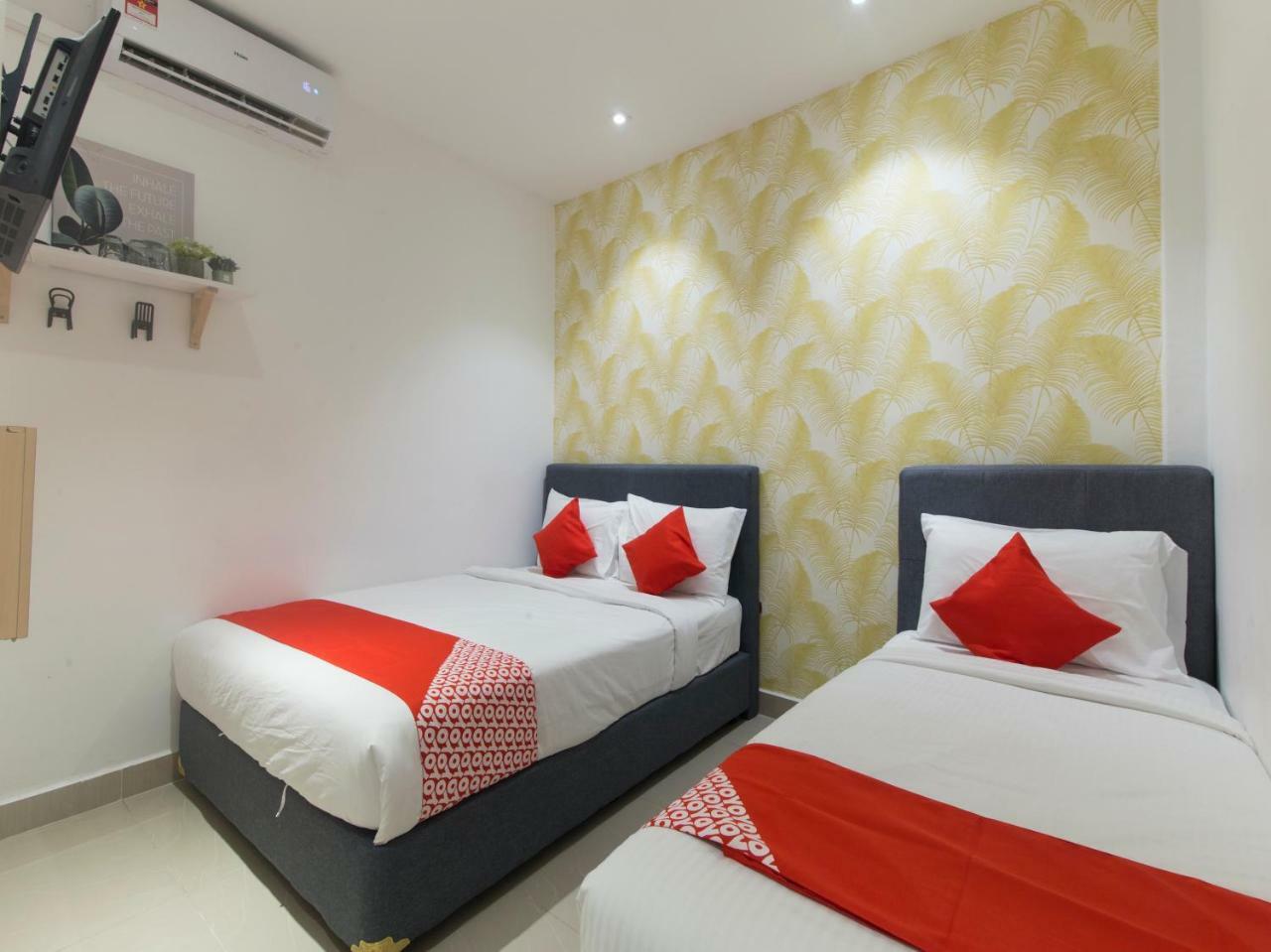 Oyo 90121 Summer House Bed & Cafe كوالالمبور المظهر الخارجي الصورة