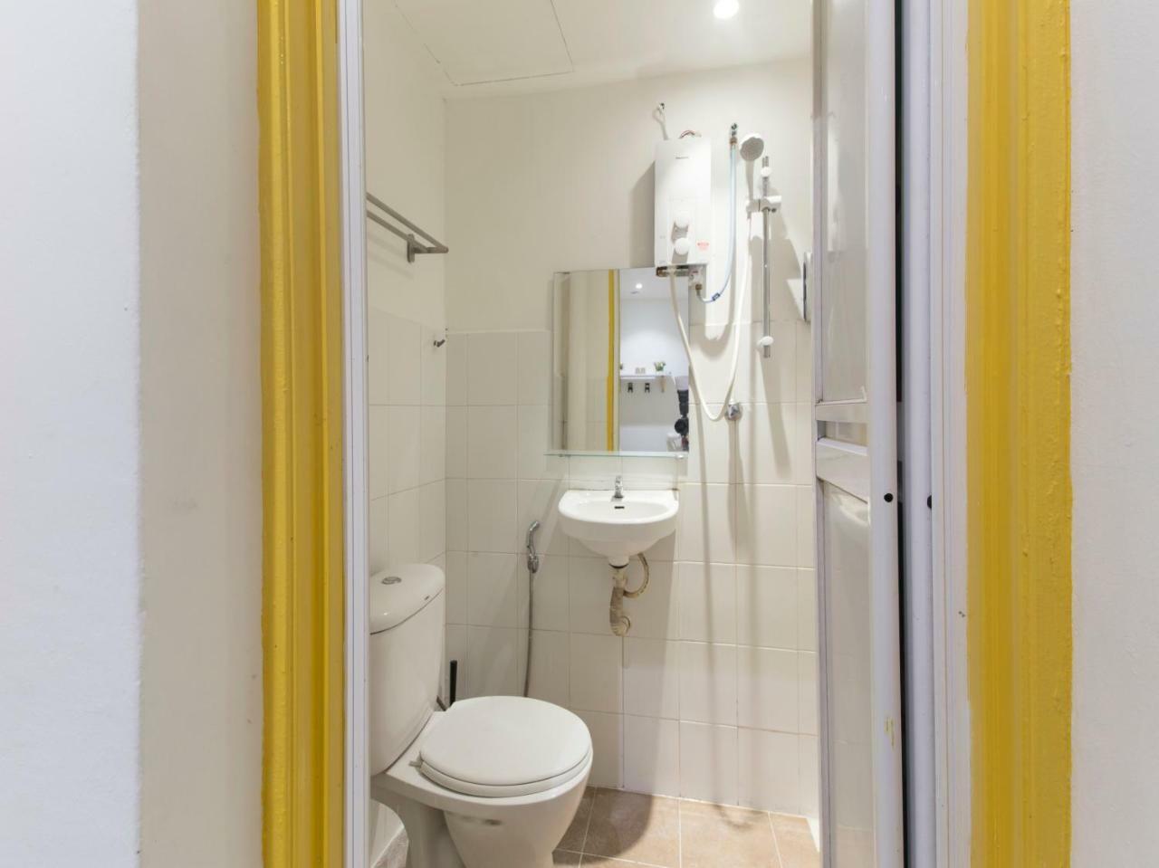 Oyo 90121 Summer House Bed & Cafe كوالالمبور المظهر الخارجي الصورة