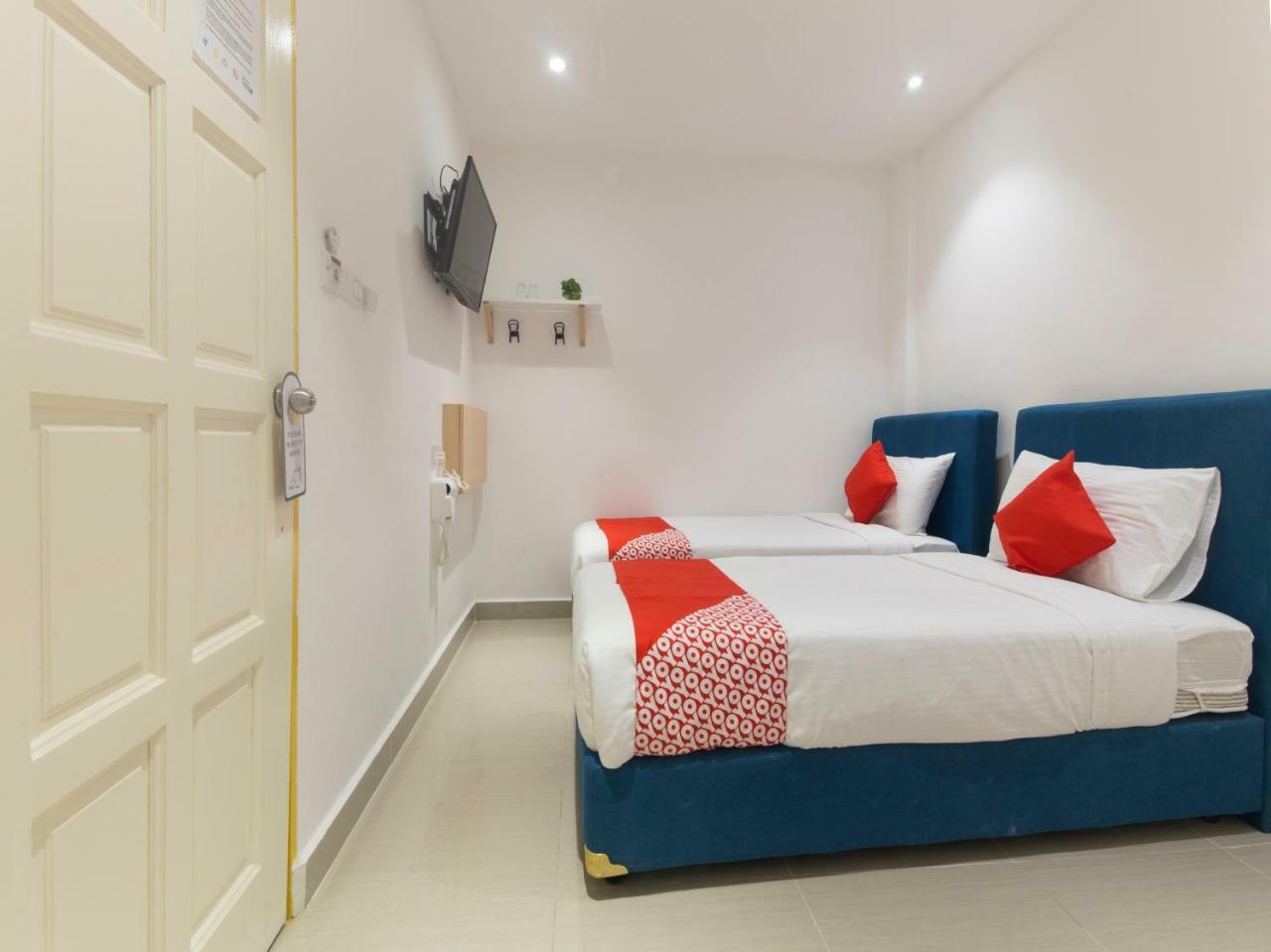 Oyo 90121 Summer House Bed & Cafe كوالالمبور المظهر الخارجي الصورة