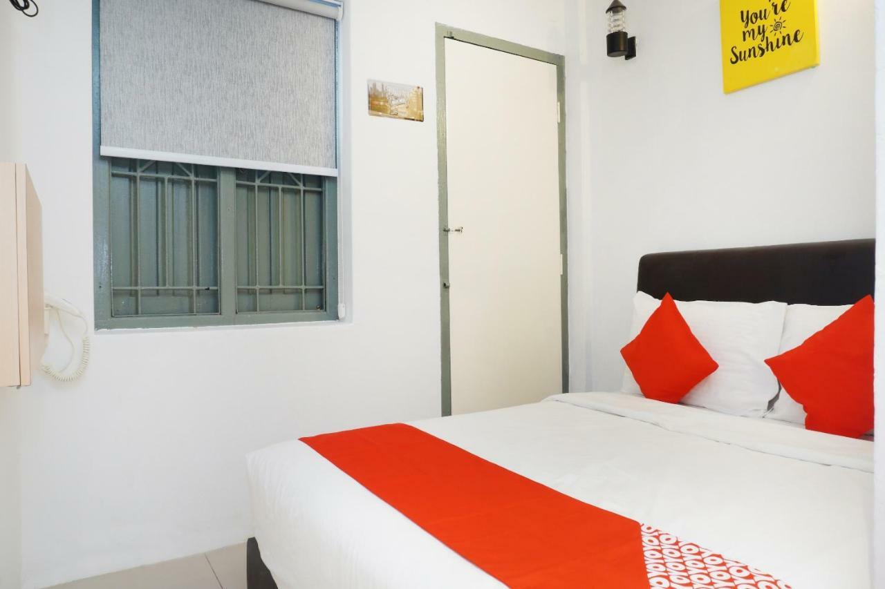 Oyo 90121 Summer House Bed & Cafe كوالالمبور المظهر الخارجي الصورة